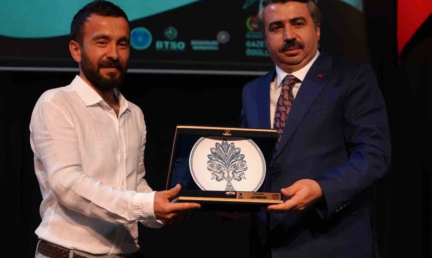 İhlas Haber Ajansı, Bursa Gazetecilik Başarı Ödülleri'nde 3 ödül aldı