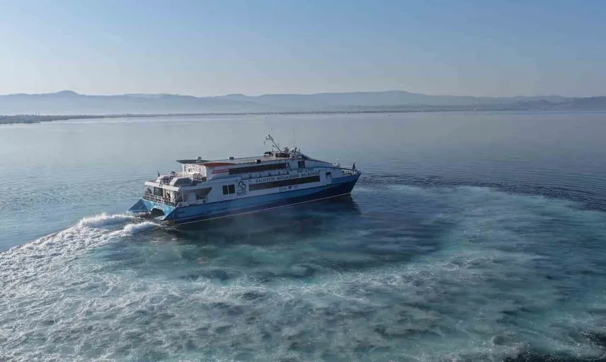 Balıkesir'den Midilli'ye deniz yolculuğu rekor kırdı