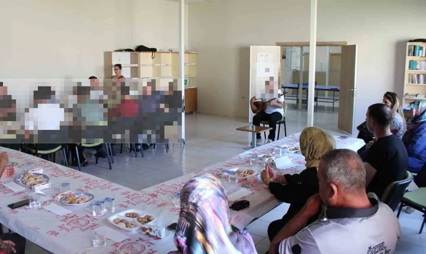 Danışanların konseri hastanede unutulmaz anlar yarattı