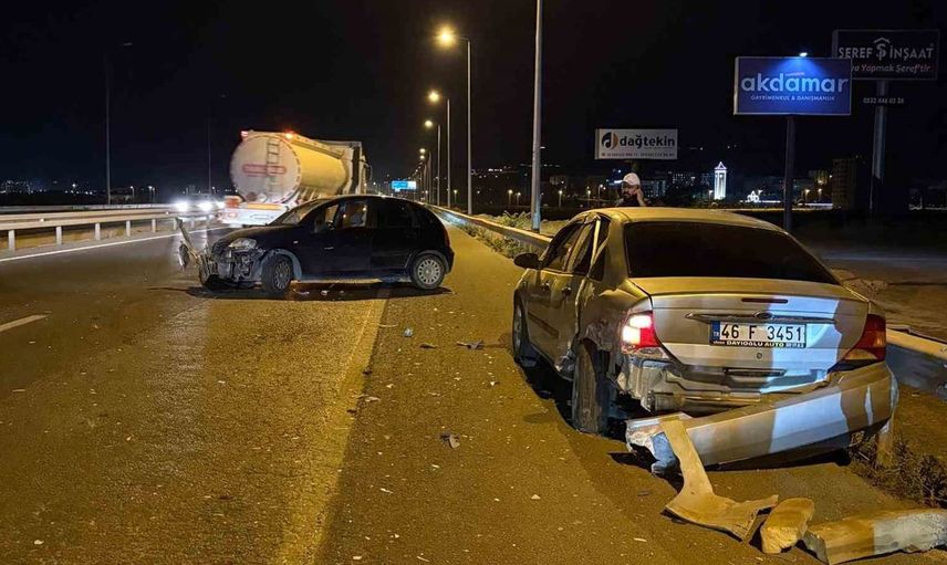 Kayseri'de otomobil kazası: Bir sürücü hastaneye kaldırıldı