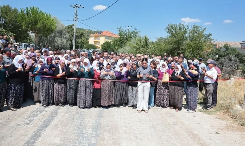 Gömce-İmrallı yolu asfaltla buluştu: Bölge halkı coşkuyla karşıladı