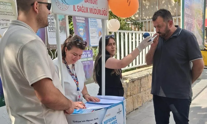 Bayburt’ta bağımlılıkla mücadele etkinliği: sağlık ekipleri vatandaşları bilgilendiriyor