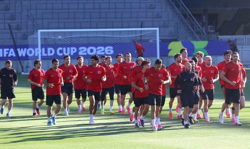 A milli futbol takımı san francisco'daki ilk antrenmanını yaptı