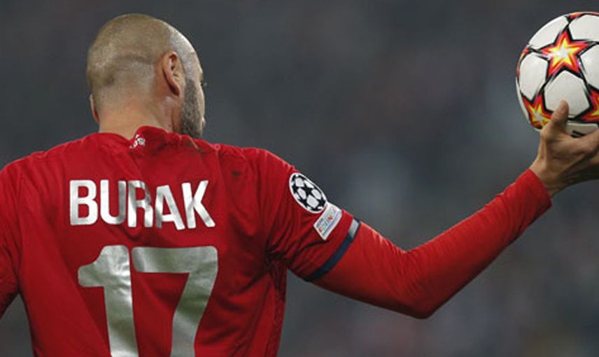 A Milli Takım'ın Yıldız Futbolcusu Burak Yılmaz Ofsayt Rekoru Kırdı!