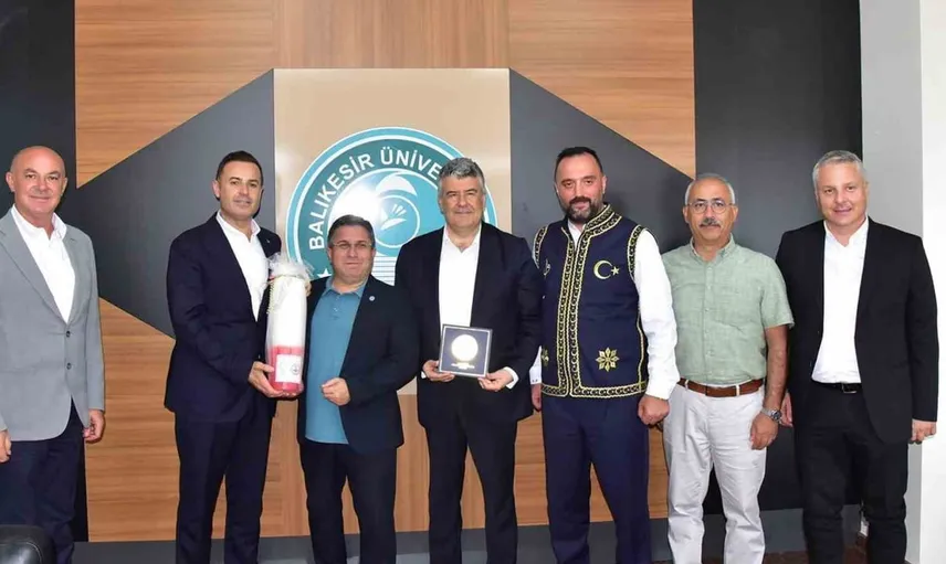 Kurtdereli güreşlerine davet: rektör yücel oğurlu'ya özel ziyaret