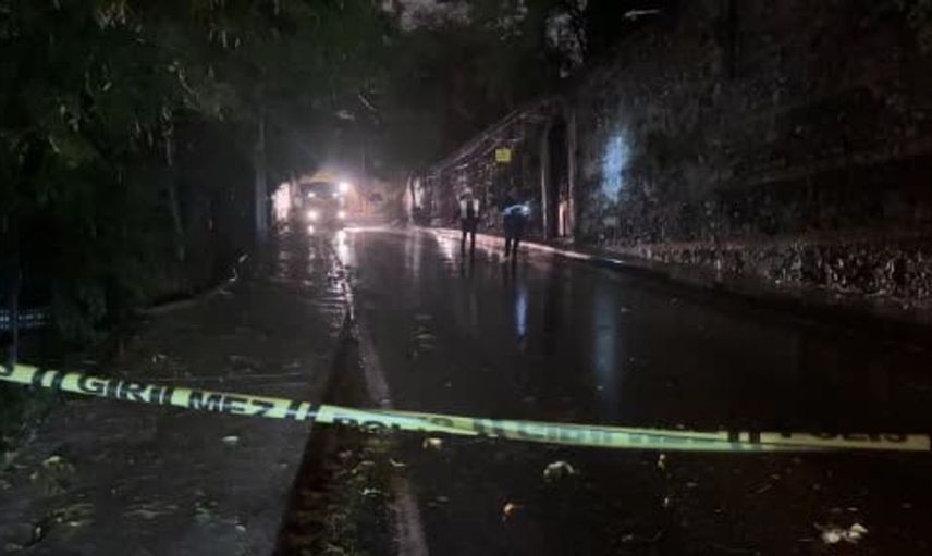 Ortaköy’de meydana gelen istinat duvarı çökmesi, trafiği olumsuz etkiledi