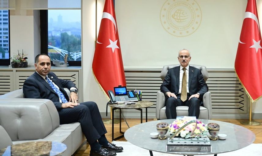 Mersin’in ulaşım projeleri için yoğun mesai: Ali Kıratlı'nın bakanla görüşmesi