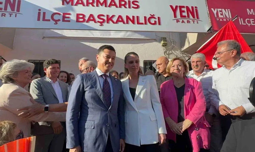 Marmaris belediye başkanı acar ünlü, CHP'den ayrılarak yeni partiye katıldı