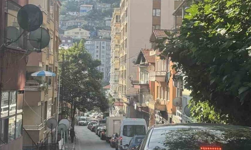 Zonguldak'ta trafik yoğunluğu sürücüleri zor durumda bıraktı