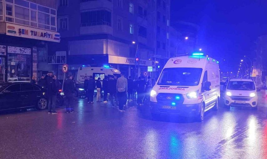 Muş'taki trafik kazasında iki kişi yaralandı