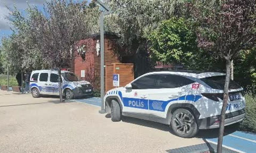 Eskişehir'de bahçe tuvaletinde silahlı ölü bulundu