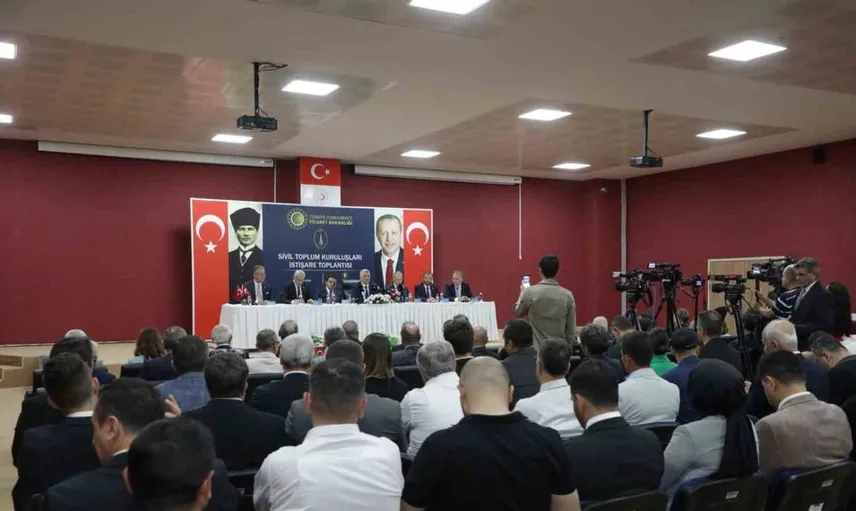 Kütahya esnafına 100 milyon lira destek müjdesi: Bakan Bolat'ın önemli açıklamaları