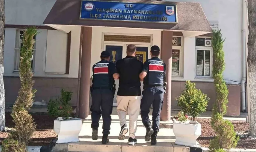 Kırıkkale'de hapis cezası olan iki hükümlü jandarma operasyonuyla yakalandı