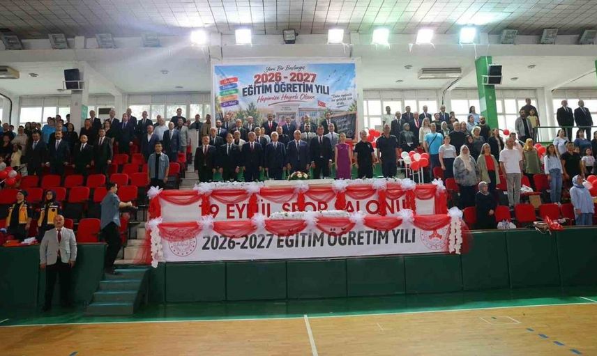 Giresun'da yeni eğitim yılı heyecanı: 63 bin öğrenci okula başladı