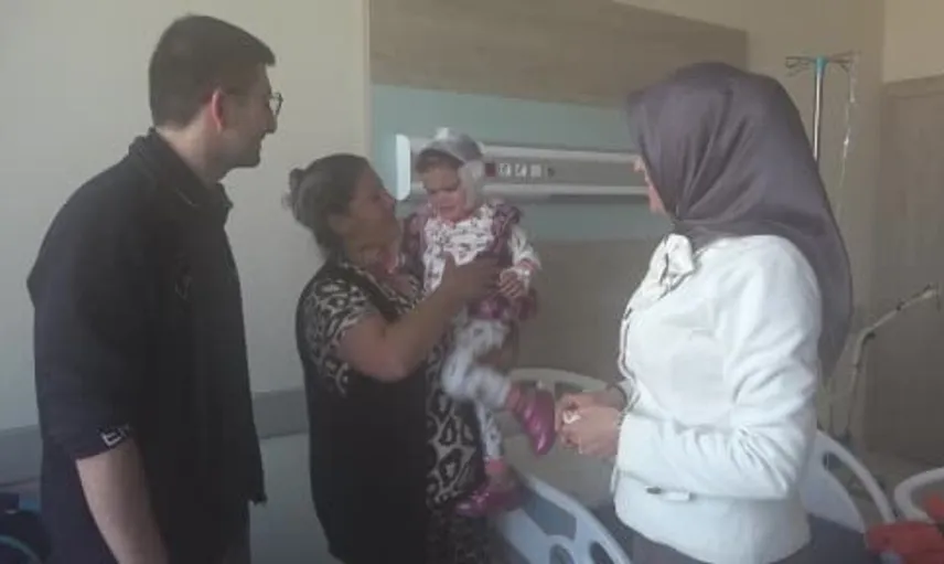 Kütahya'da 2 buçuk yaşındaki Beyza'nın biyonik kulak ameliyatı dönüm noktası oldu