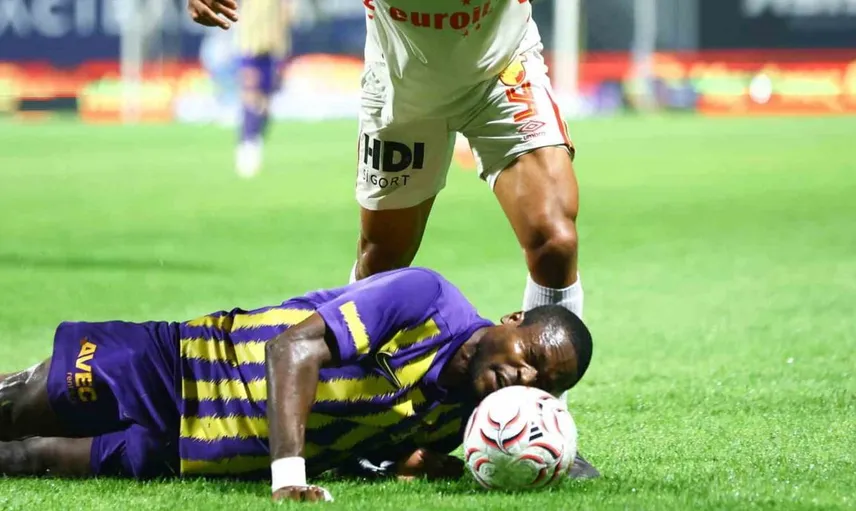 Göztepe, Eyüpspor karşısında maça önde başladı: Kırmızı kart tartışmaları