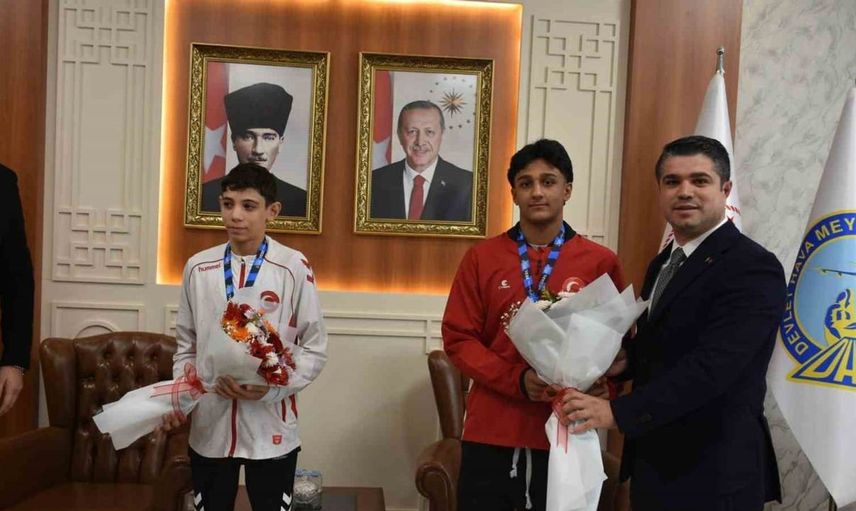 Balkan şampiyonları Erzurum'da coşkuyla karşılandı
