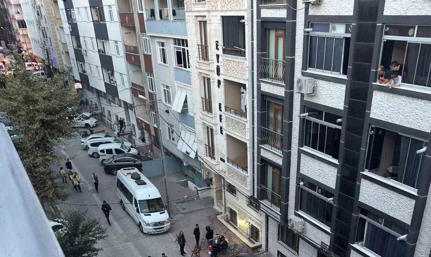 Esenyurt'ta servis minibüsü çarpan çocuk hayatını kaybetti