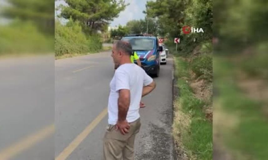 Osmaniye'de virajda takla atan otomobilde sürücü yaralandı