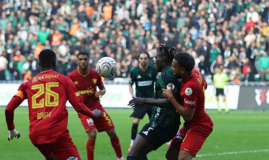 Göztepe, Kocaelispor'u sürpriz bir golle geride bıraktı