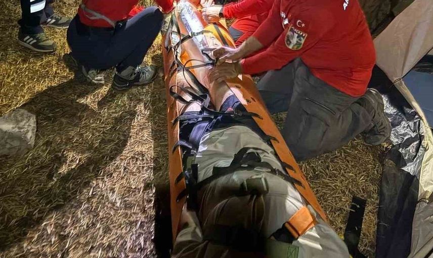 Ayağı burkulan turist, Likya yolunda kurtarıldı
