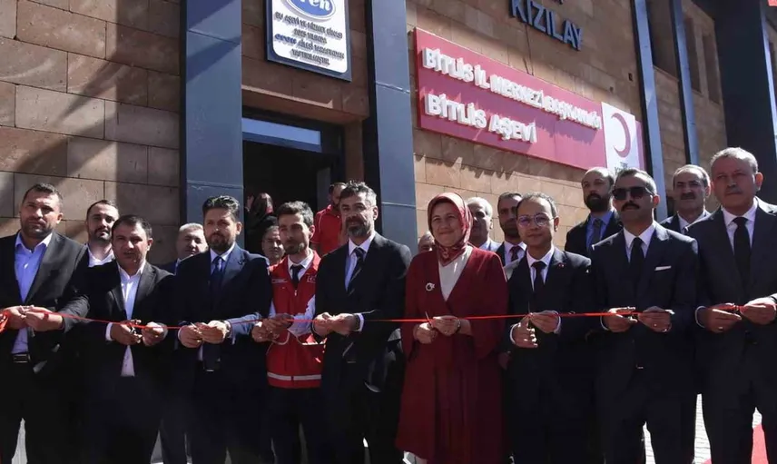 Bitlis’te Türk Kızılay aşevi ile dayanışma örneği sergilendi