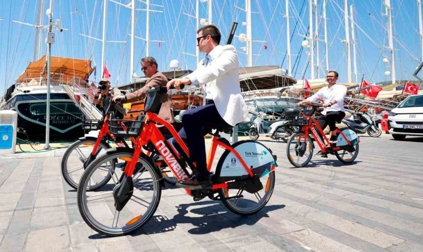 Bodrum'da elektrikli bisiklet paylaşım sistemi için imzalar atıldı