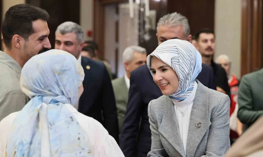 Mardin'de şehit aileleri ve gazilerle buluşan bakan, vefa mesajı verdi
