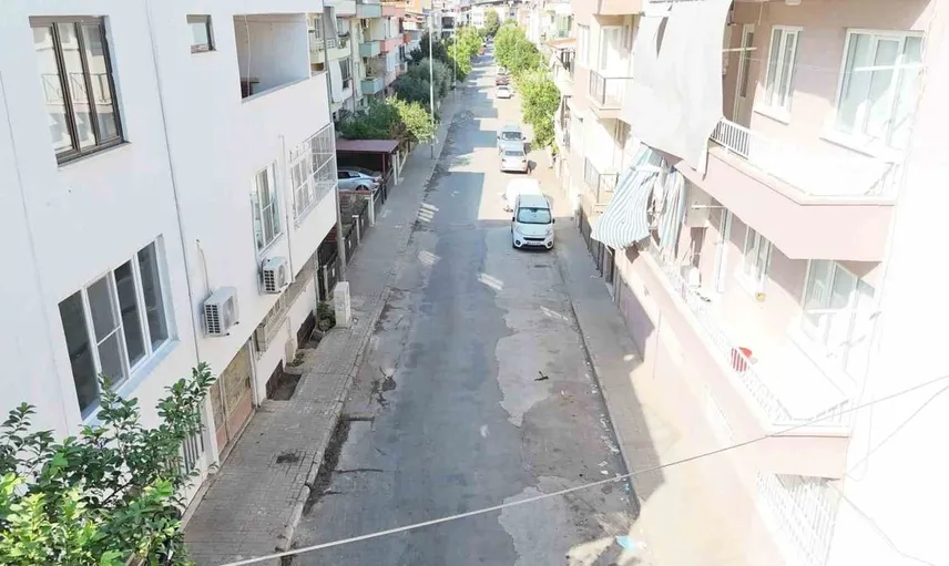 Nazilli'de yol yenileme çalışmaları hız kazanıyor