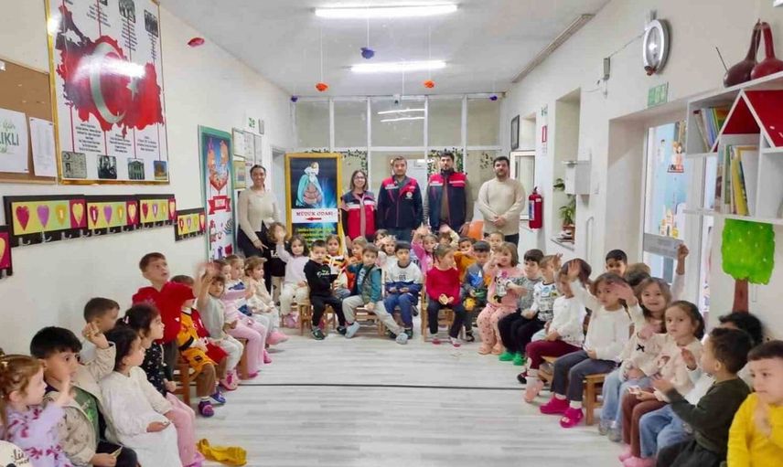 Başmakçı'da miniklere hayvan sevgisi aşılandı