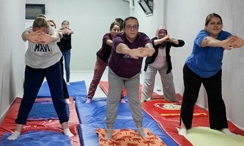 Efeler’de otizmli bireylerin ailelerine destek sağlanıyor