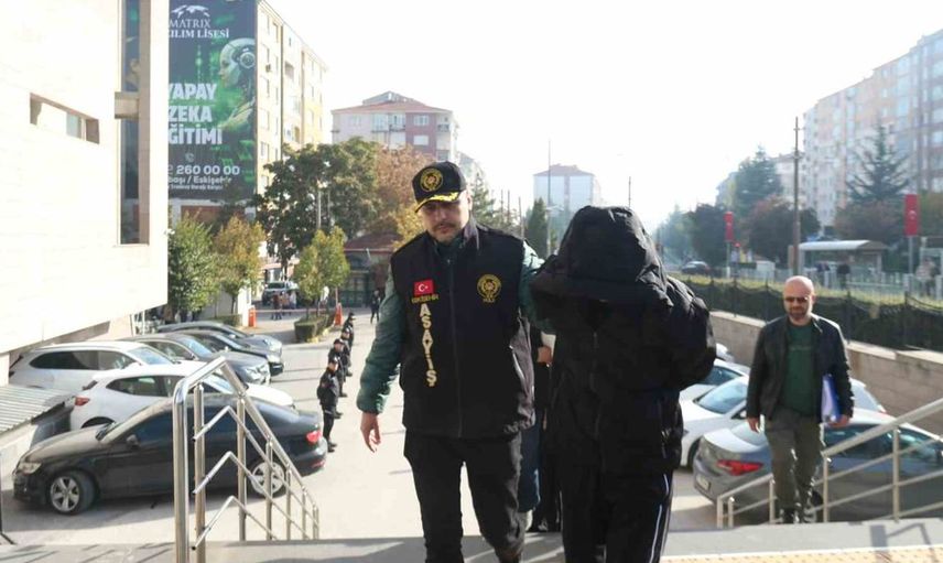 Eskişehir merkezli fuhuş operasyonunda 17 şüpheli adliyeye sevk edildi