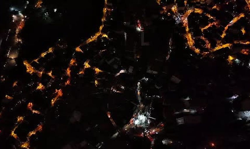 Sarıyer Ayazağa'da sel sonrası karanlıkta devam eden kurtarma çalışmaları
