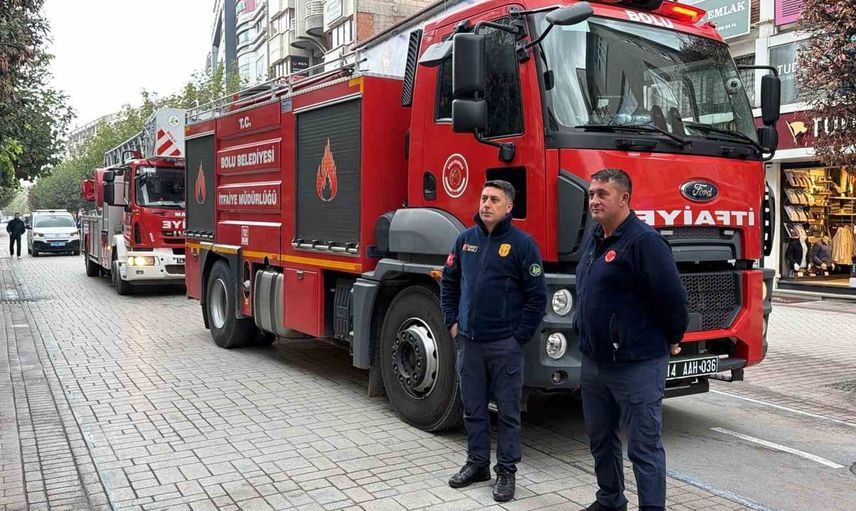 Bolu'daki iş yerinde kablolardan duman yükseldi, itfaiye müdahale etti