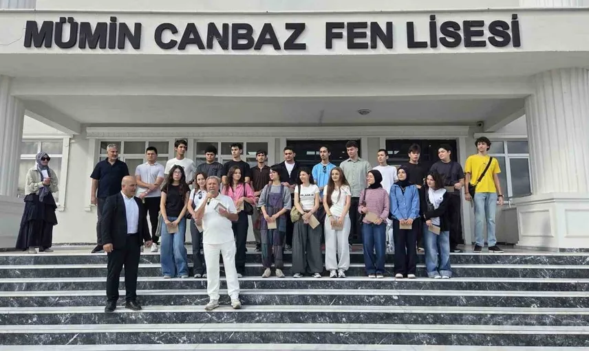 Bursa'da öğrencilere tablet ve telefon ödülü: Başarıyı teşvik eden yeni sistem