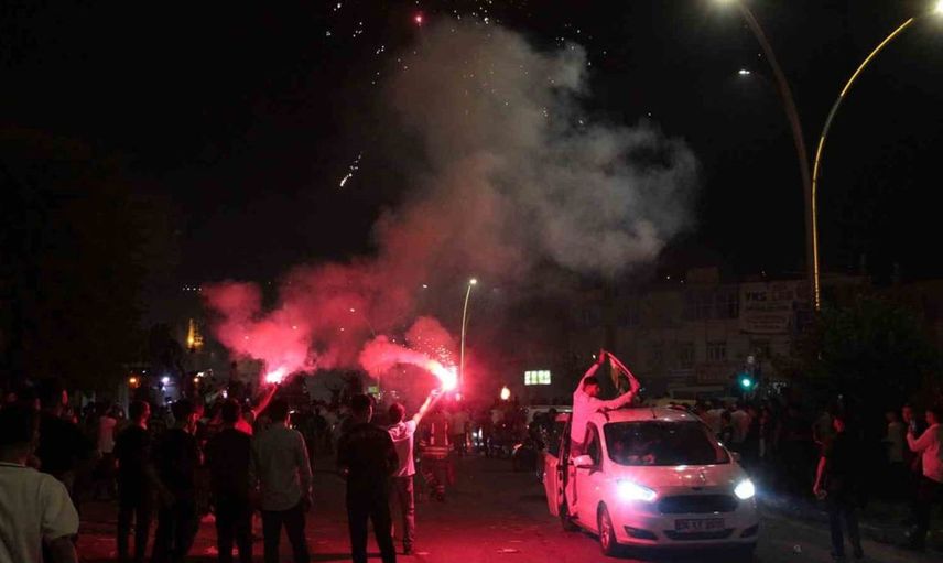Amed sportif faaliyetler’in tarihi zaferi, Cizre’de coşku içinde kutlandı