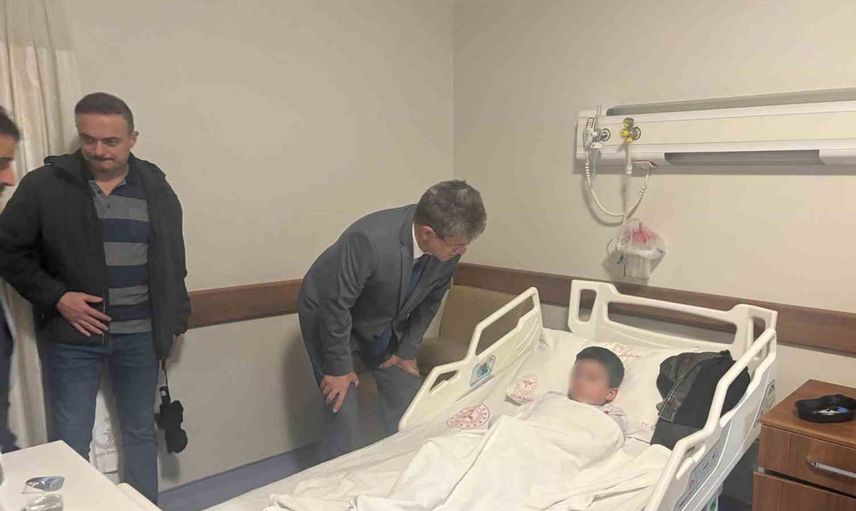 Giresun'da öğrenci servisi ile otomobil çarpıştı: 5 öğrenci yaralandı