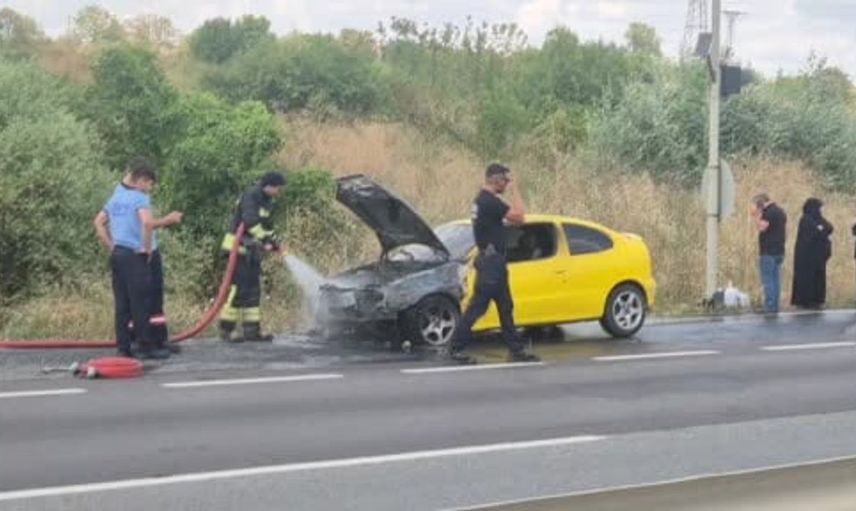 Tekirdağ'da seyir halindeki otomobilde yangın
