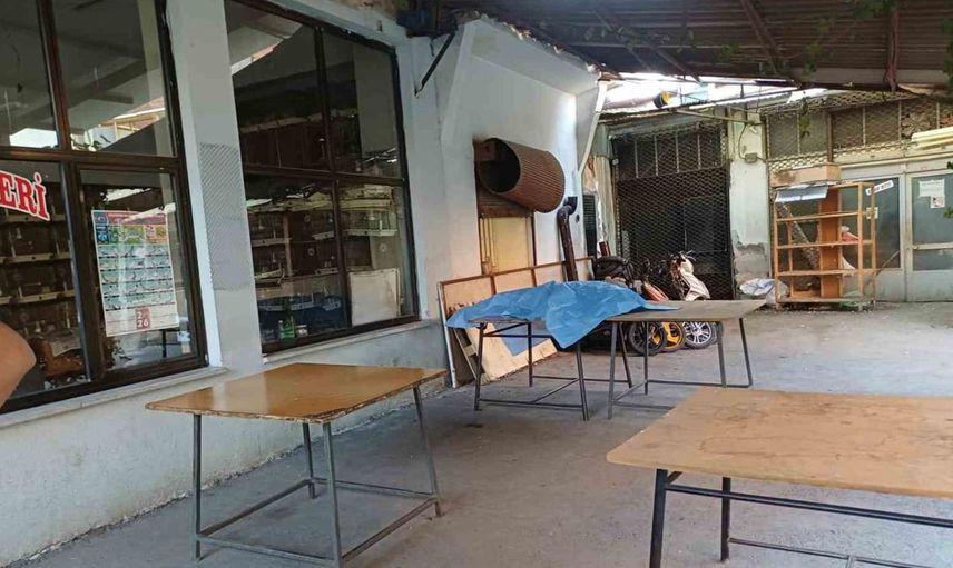 Manisa'da kahvehanede gerçekleşen şüpheli ölümde iki kişi gözaltına alındı