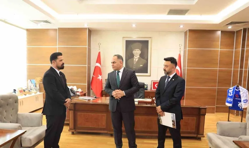Çankırı'da cesur polisler, çocuk hayatını kurtardı: Vali başarı belgesi sundu