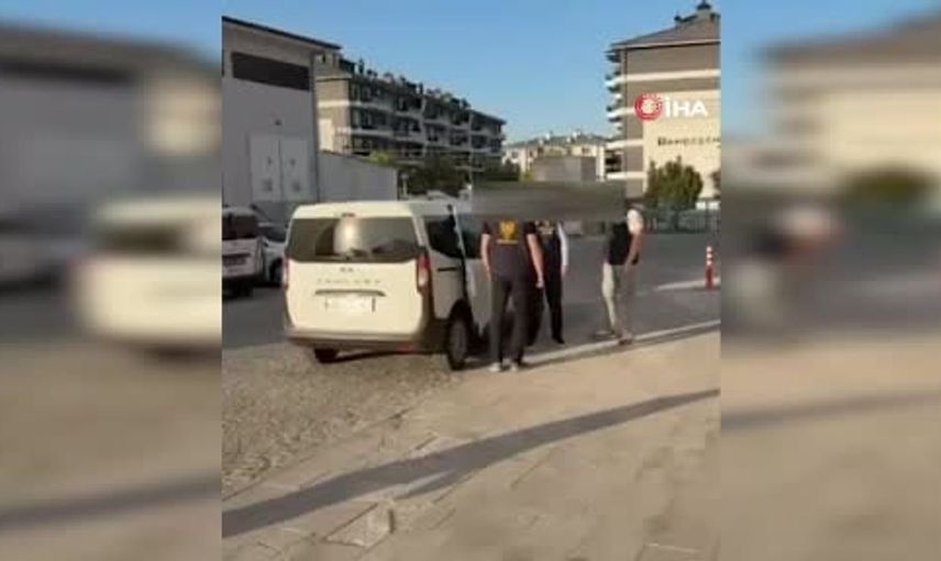 Kütahya'da kardeşinin kimliğini gösteren şüpheli suç kaydıyla yakalandı