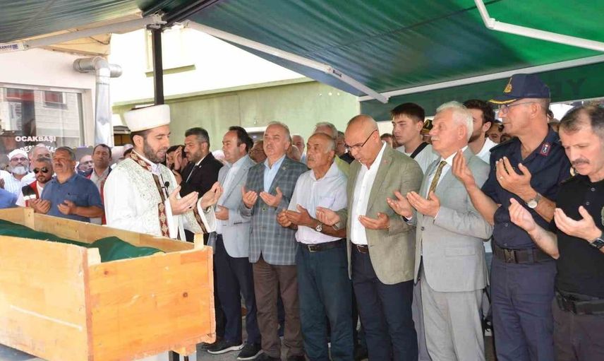 Giresun'da sel sonucu kaybolan Mehmet Akkaya son yolculuğuna uğurlandı