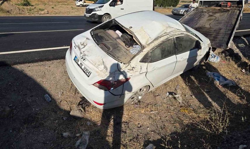 Ankara'da otomobilin takla atması sonucu 4 kişi yaralandı