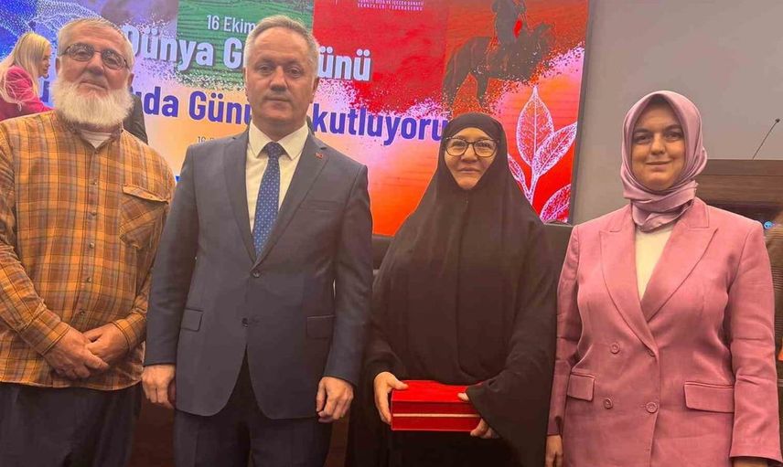 Düzceli arı yetiştirici emine kazancı, dünya gıda günü'nde ödül aldı
