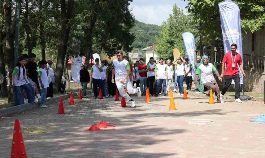 Samsun'da gençlere özel yaz tatili etkinlikleri: Petek Genç Kamp ve Gezi Programları