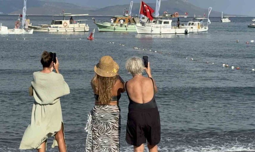 Bodrum'da balık festivali coşkusu: 6 bin yavru balık denizle buluştu