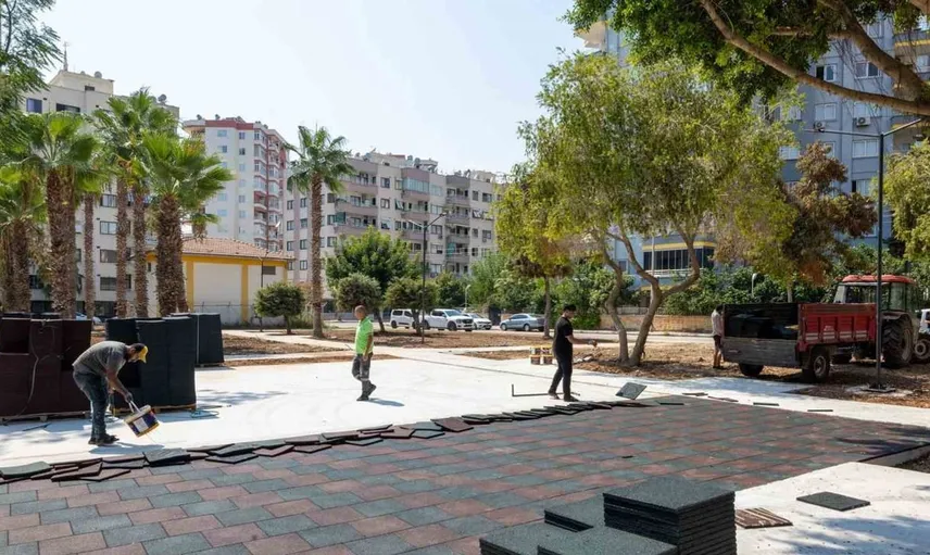 Mersin'de iki park yenileniyor: Masal Park ve Uğur Mumcu Parkı'nda dönüşüm başladı
