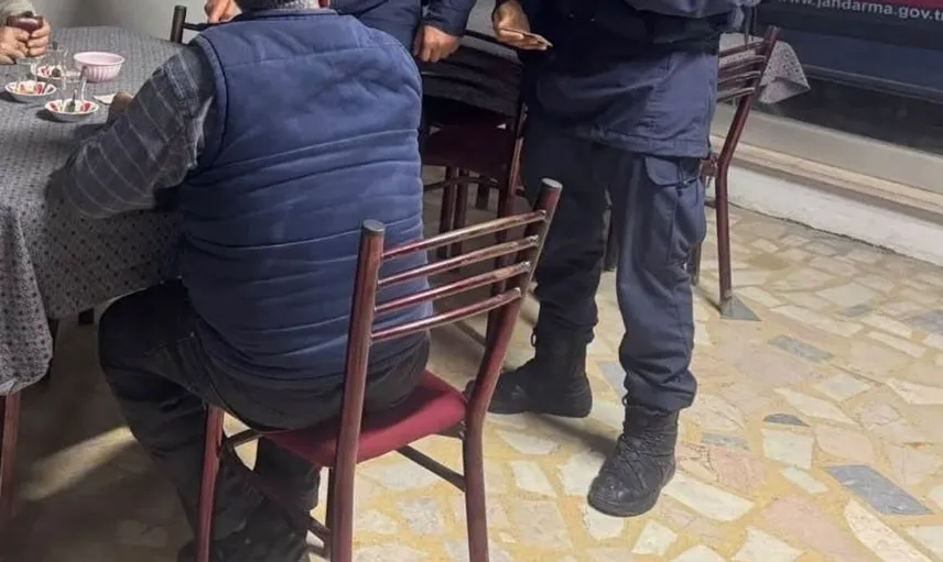 Bilecik'te jandarma denetiminde 4 aranan şahıs yakalandı