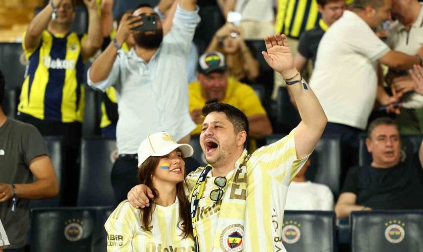 Fenerbahçe, Sturm Graz karşısında avantaj sağladı