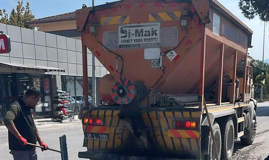 Kuşadası'nda altyapı ve üstyapı çalışmaları hız kesmeden sürüyor
